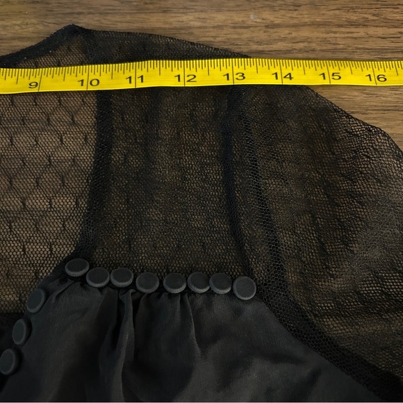 BCBGeneration Black Sheer Silk Mesh Sleeve Blouse S-M *Brand/Size Tag missing* - Picture 6 of 9